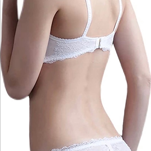 Sexy sheer lace bra panties garter and stockings - Picture 2 of 7